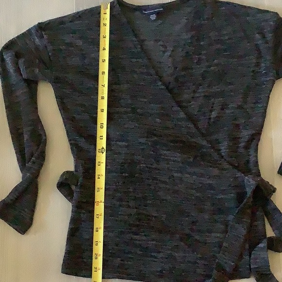 Women wrap sweater by American Eagle Outfitters in Small. - Picture 6 of 6